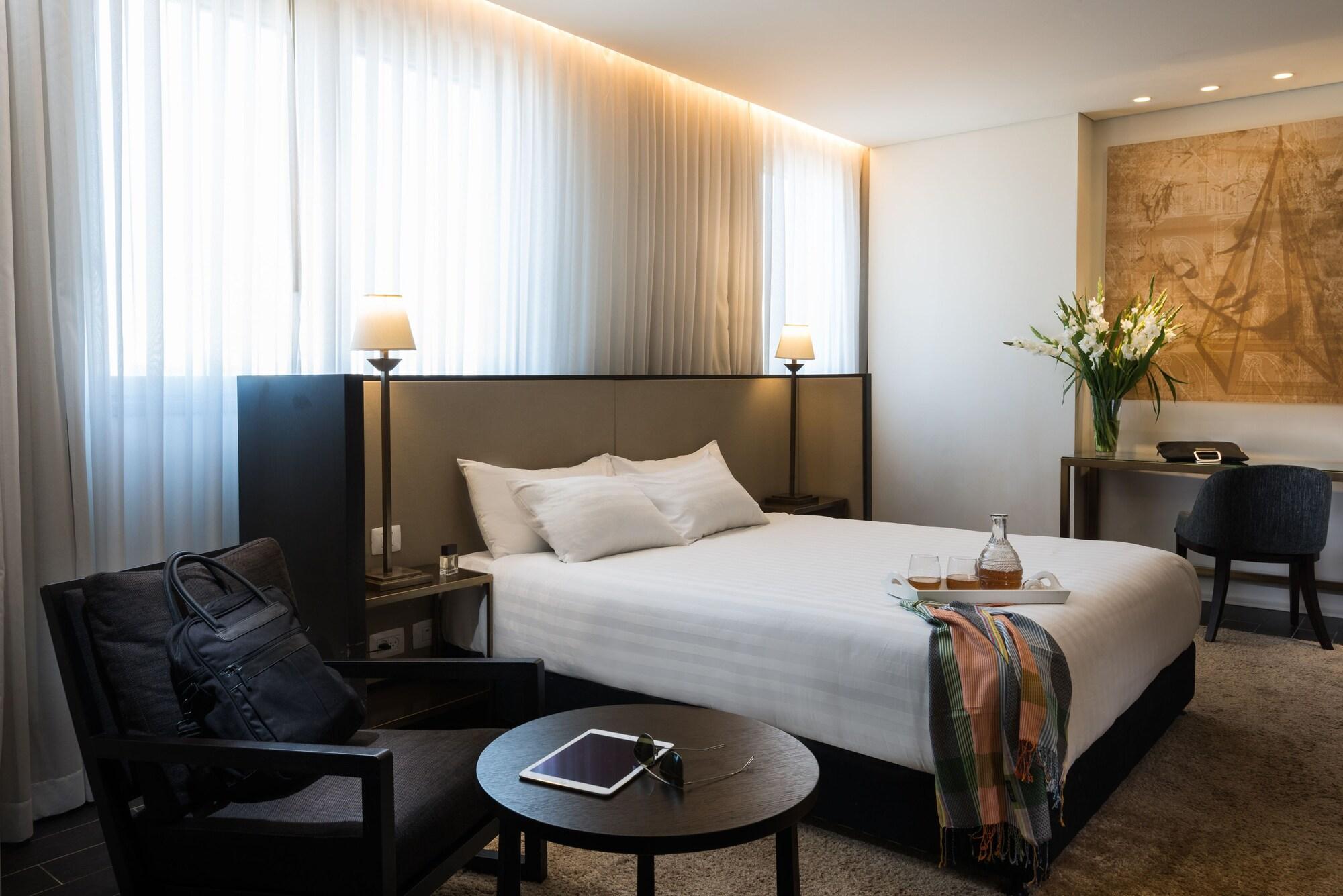 Leonardo Boutique 4*