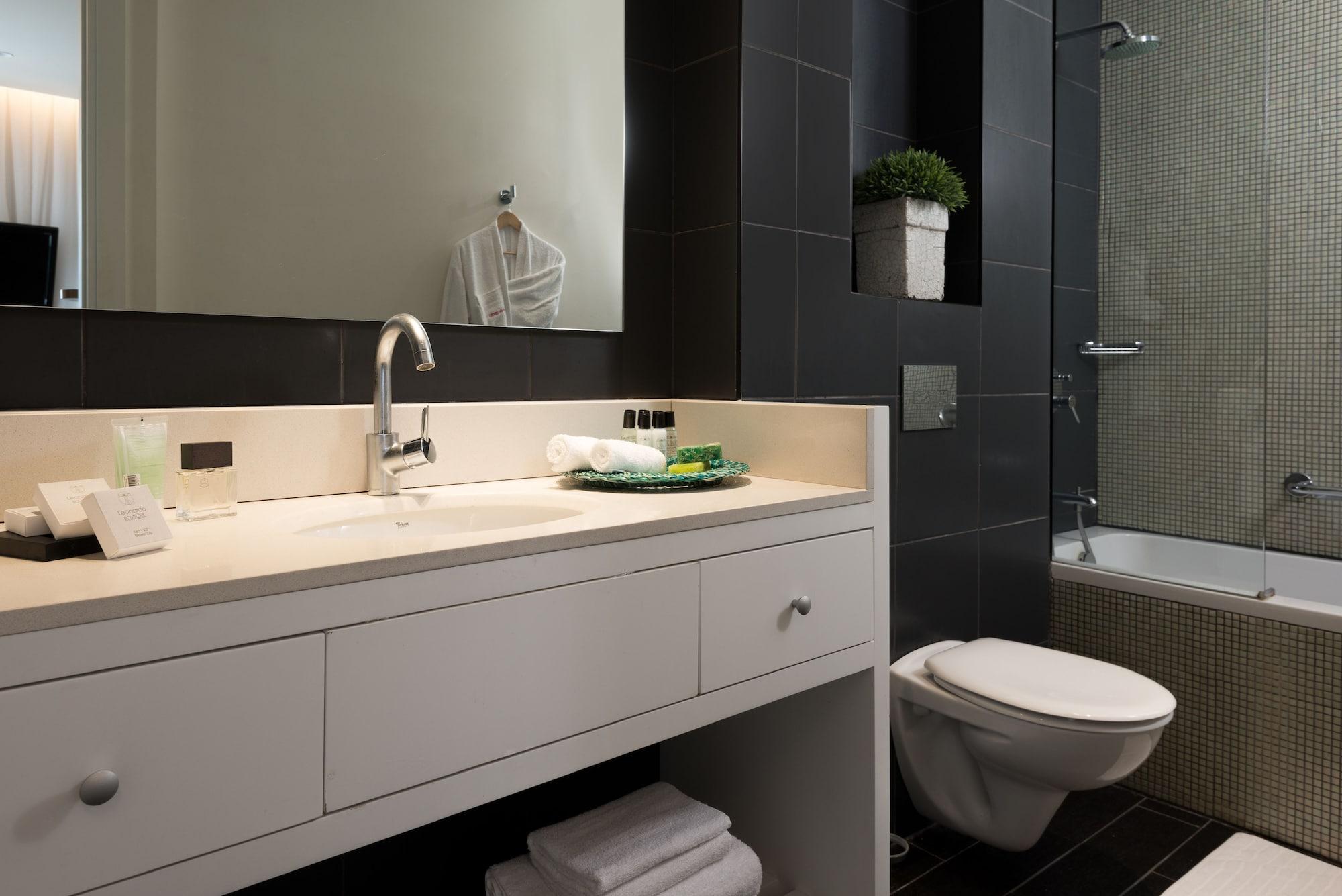 Leonardo Boutique Hotel