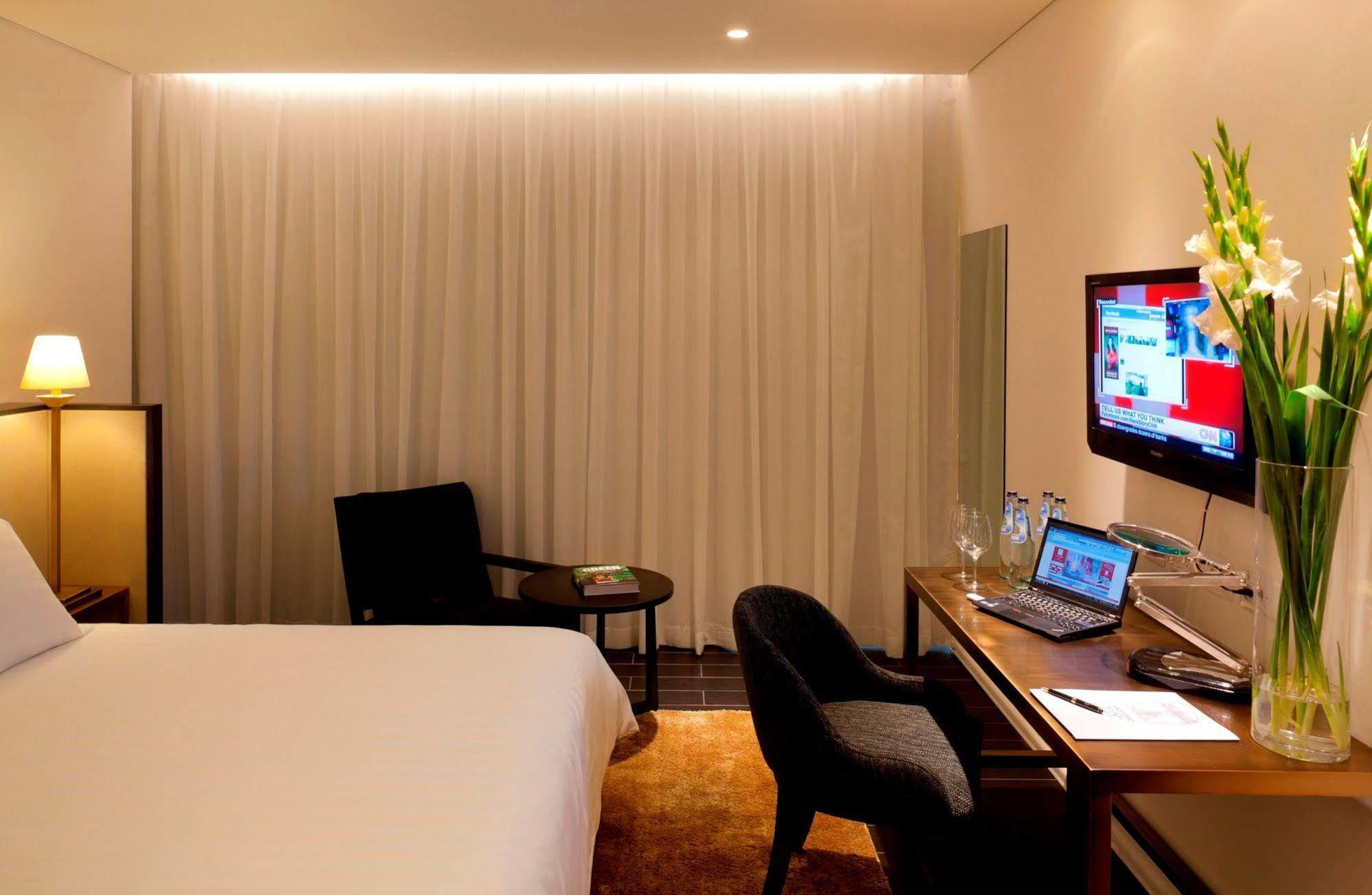 Leonardo Boutique 4*
