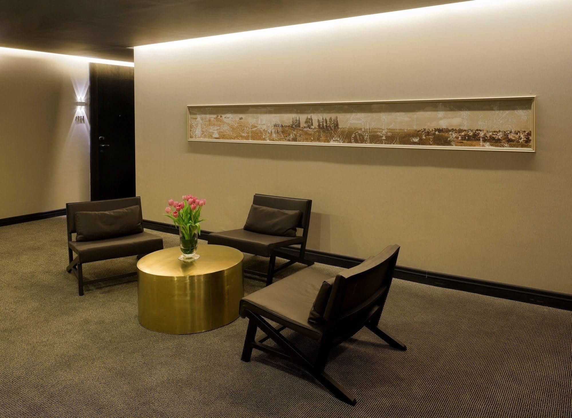 Leonardo Boutique 4*